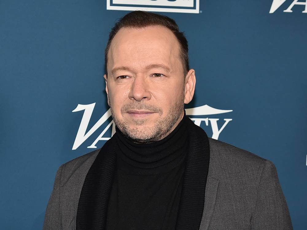 Donnie Wahlberg rings in the new year by leaving a $2,020 tip at IHOP - nationalpost.com - Illinois - parish St. Charles