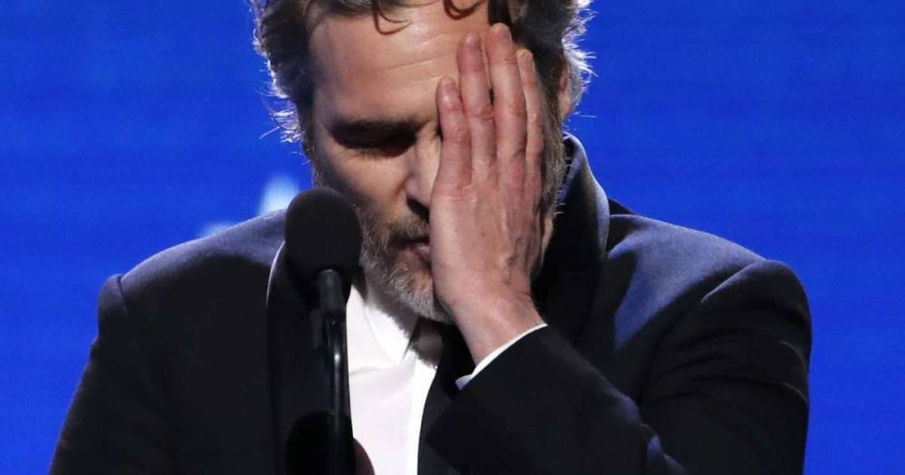 Joaquin Phoenix Calls Mom His 'Inspiration' at Critics' Choice: 'You've Never Given Up on Me' - www.msn.com