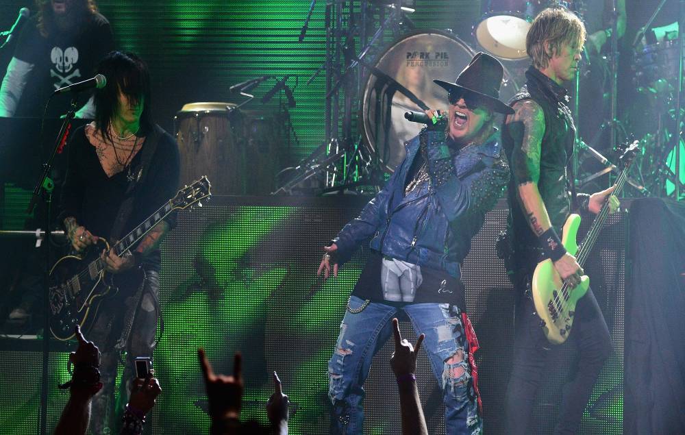 Guns N’ Roses guitarist Richard Fortus reckons the band might drop new music in 2020 - www.nme.com - Britain