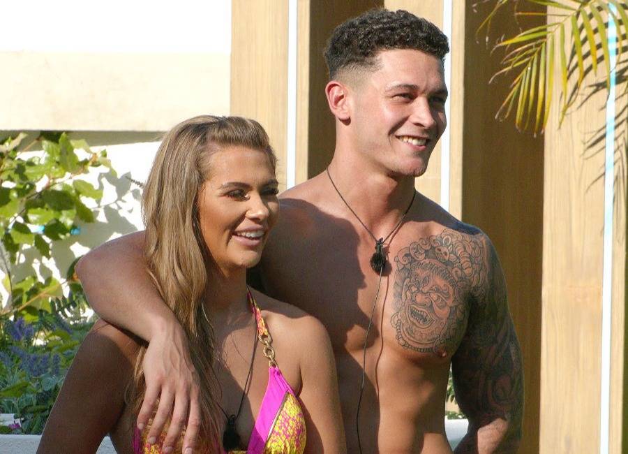 Love Island’s Shaughna FUMING on Aftersun after twins nab Callum in recoupling - evoke.ie