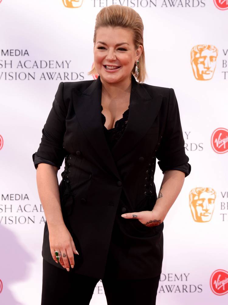 Pregnant Sheridan Smith leaves fans stunned with epic hair transformation - www.celebsnow.co.uk