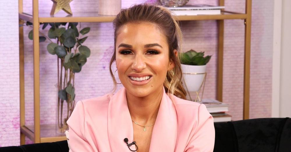 Why Jessie James Decker Isn’t Sure 4th Baby Is ‘in the Cards’ for Her and Eric Decker Despite His Baby Fever - www.usmagazine.com