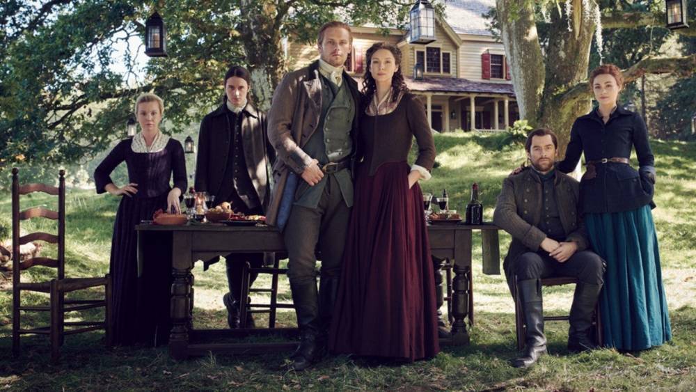 'Outlander' Cast Previews Romance and Revolution in New Season 5 Clip - www.etonline.com