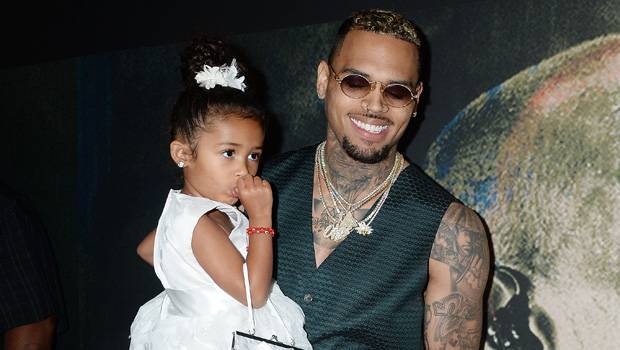 Chris Brown Proudly Watches Daughter Royalty, 5, Show Off Her Drawing Skills — Pic - hollywoodlife.com