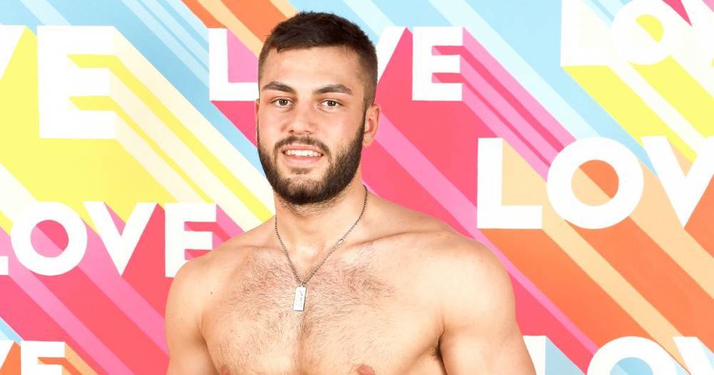 Who is footballer Finley Tapp as two new bombshells enter Love Island villa? - www.manchestereveningnews.co.uk - South Africa - city Milton - city Cape Town