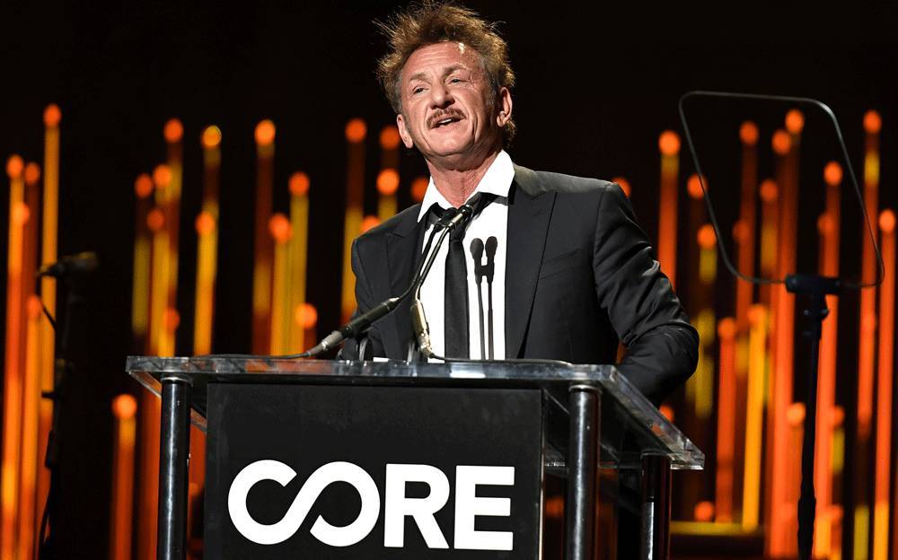 Sean Penn Offers to Take Selfies in Exchange for $5,000 Donation to Disaster Relief - variety.com - Los Angeles - Haiti