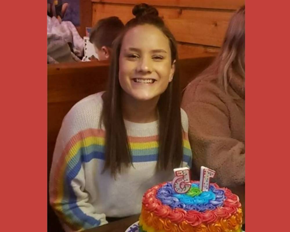 Kentucky Christian school expelled girl for rainbow sweater and cake - www.metroweekly.com - Kentucky