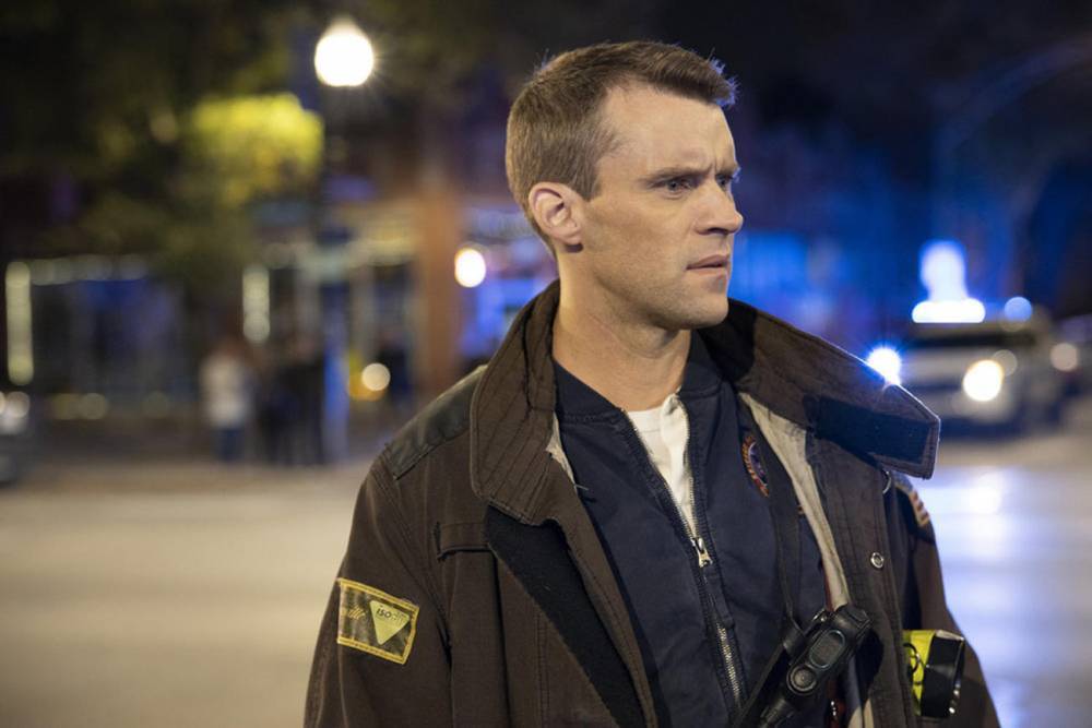 Chicago Fire's Jesse Spencer Reveals Why Roman Is Returning in Crossover with Chicago P.D. - www.tvguide.com - Chicago - city Windy