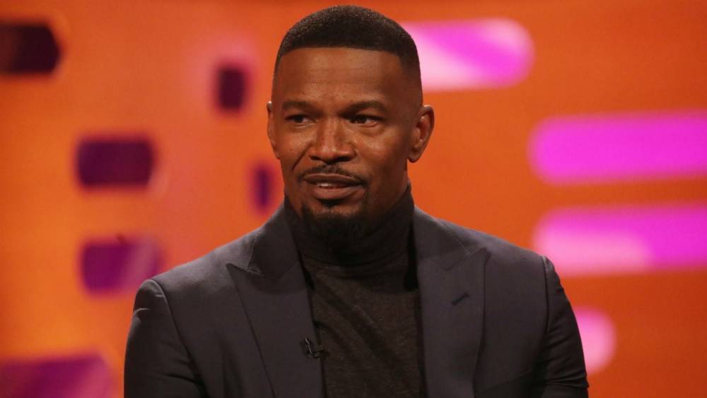 Jamie Foxx Talks About His Parents Living With Him, Even Though They’re Divorced - www.etonline.com - Britain