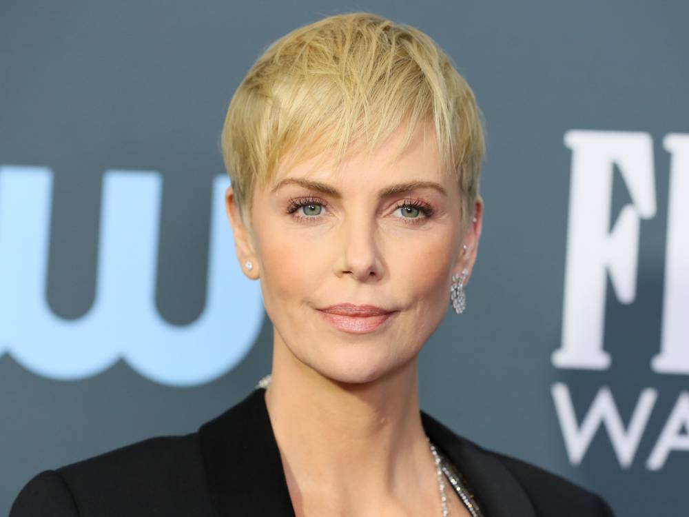 'MAKE OUT WITH MY NOSE': Charlize Theron recalls weird dating experience - torontosun.com