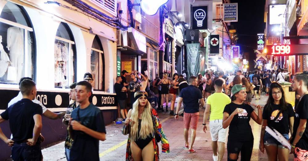 Magaluf and Ibiza ban happy hours and organised pub crawls as new law hits tourists - www.dailyrecord.co.uk - Spain