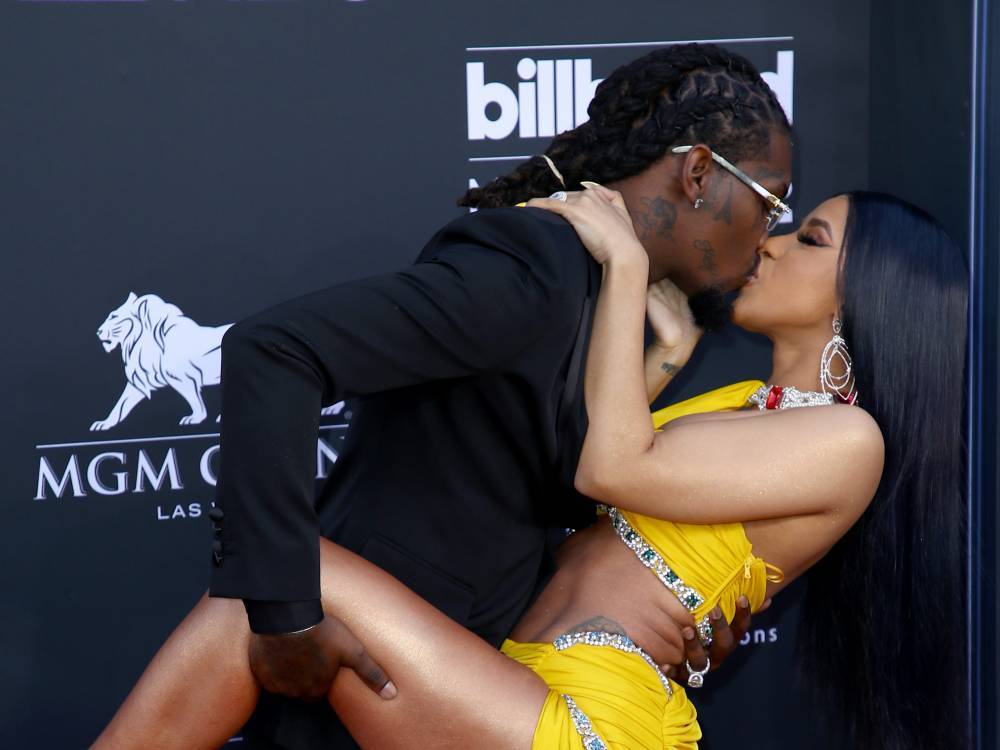 'CELEBRATION IN MY THROAT': Cardi B's gives jaw-dropping dedication to hubby Offset's clothing line - torontosun.com - France - Jordan