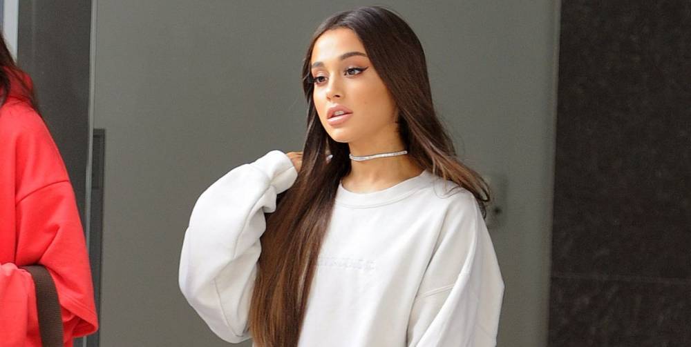 Ariana Grande Hit Back at Troll Who Said She Wears the Same Two Outfits - www.elle.com
