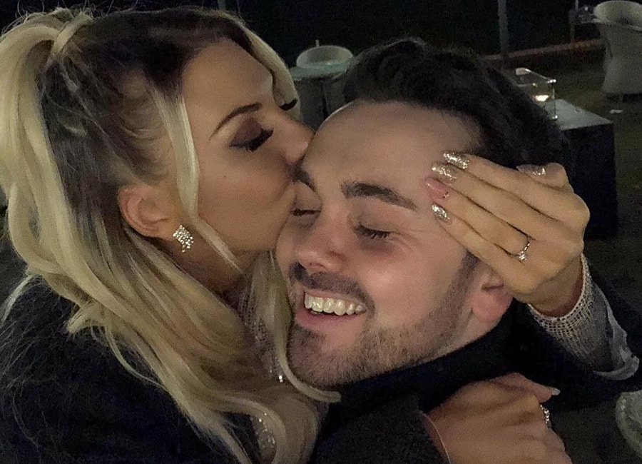 Soap star Ray Quinn pops the question in romantic New Year’s proposal - evoke.ie