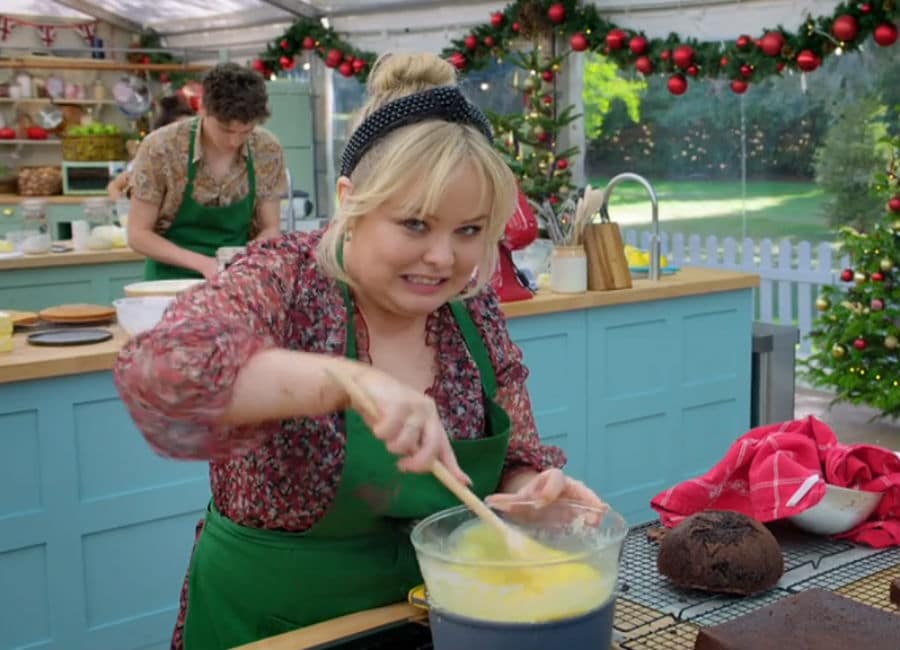 The Derry Girls Bake Off was on last night and it was everything we needed - evoke.ie - Britain