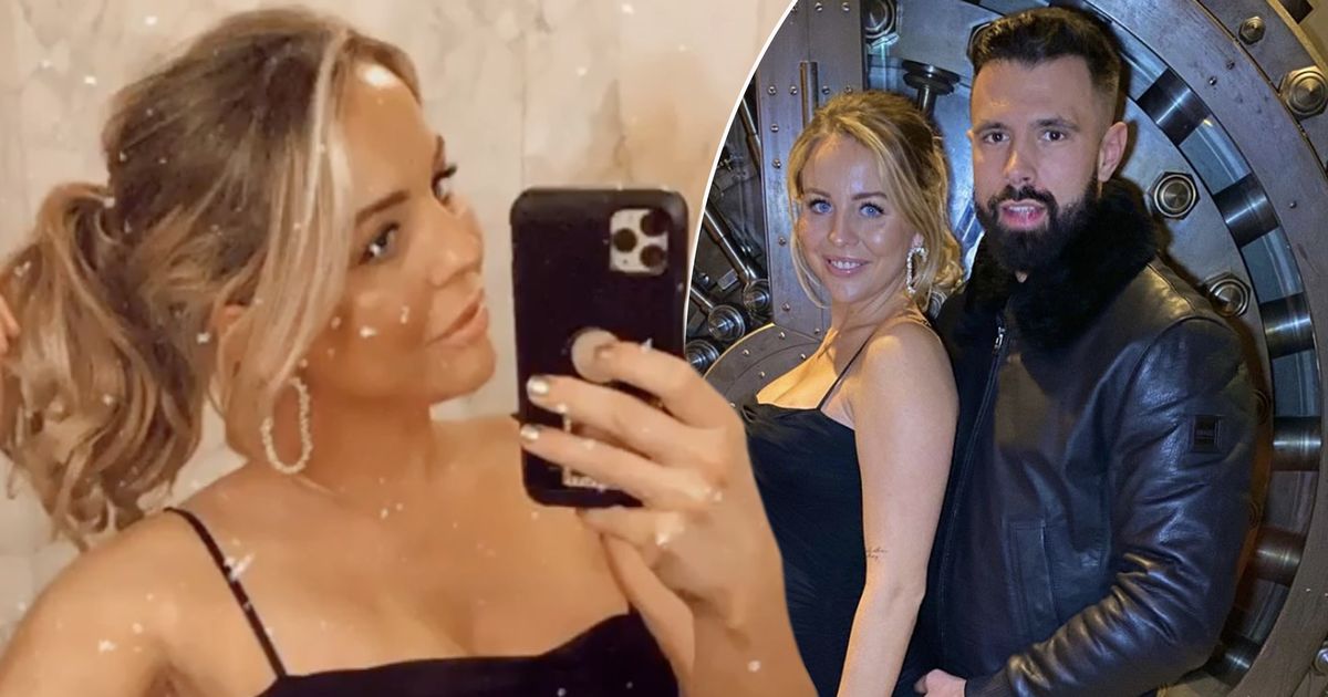 Lydia Bright sparks rumours she’s back with ex Lee Cronin weeks before she's due to give birth - www.ok.co.uk