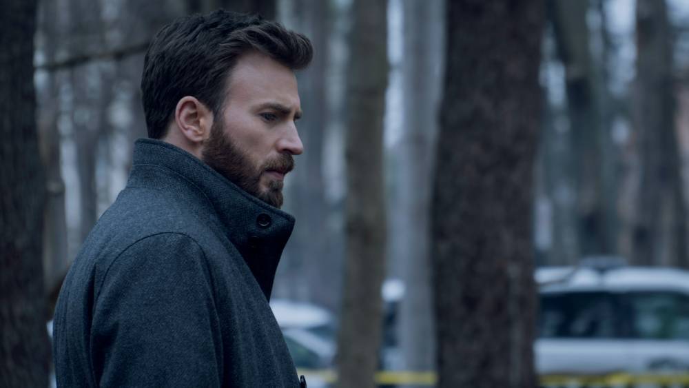 Chris Evans Is a Protective Dad in Apple TV Plus' 'Defending Jacob': First Look - www.etonline.com - Boston - county Evans