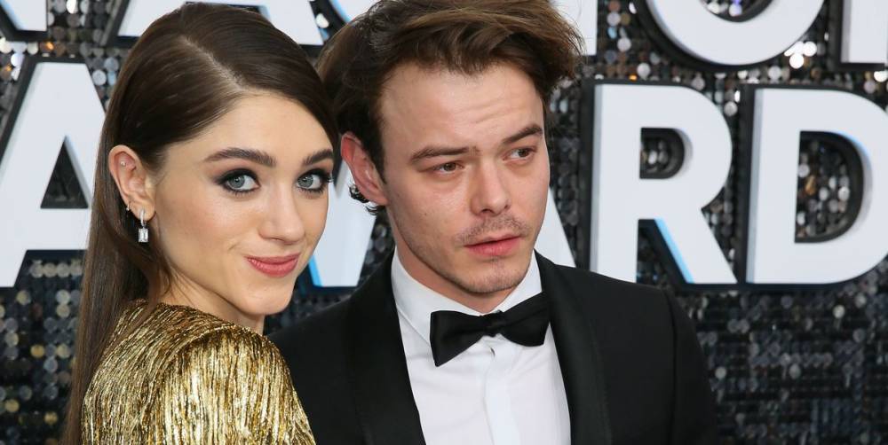 Natalia Dyer and Charles Heaton Show Rare PDA on the SAG Awards Red Carpet - www.elle.com