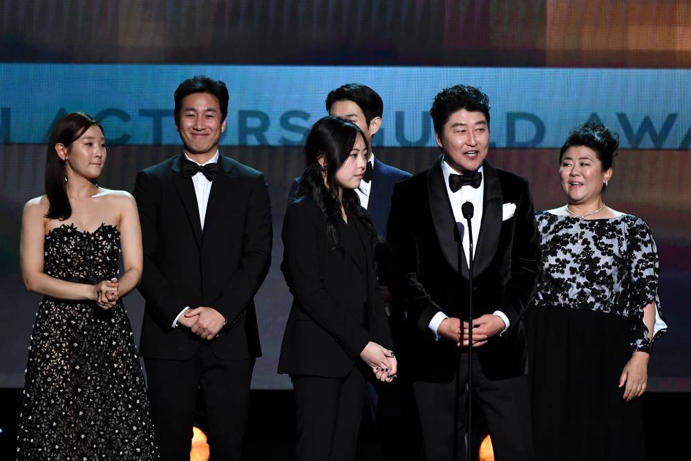 ‘Parasite’ Makes History As First Foreign Language To Win SAG Award In 21 Years; Bong Joon-Ho Addresses Oscar Chances - deadline.com - Hollywood