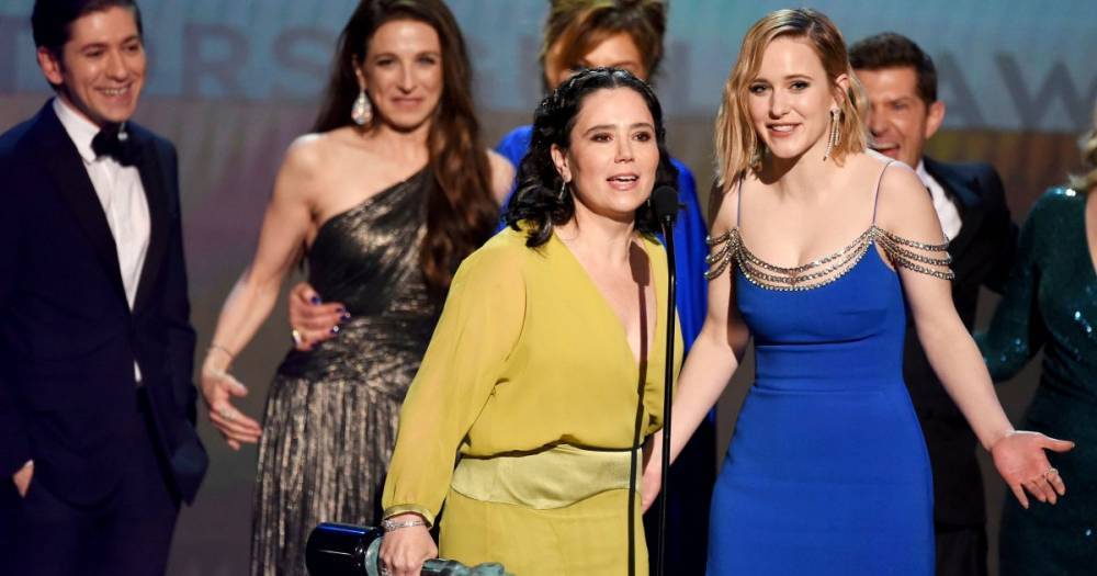 Biggest Moments From the SAG Awards 2020: Brad Pitt’s Speech, the ‘Mrs. Maisel’ Cast and More - www.usmagazine.com