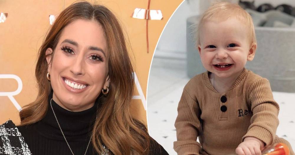 Stacey Solomon admits she's an 'emotional wreck' as son Rex sits up on his own while saying 'Dadda' - www.ok.co.uk
