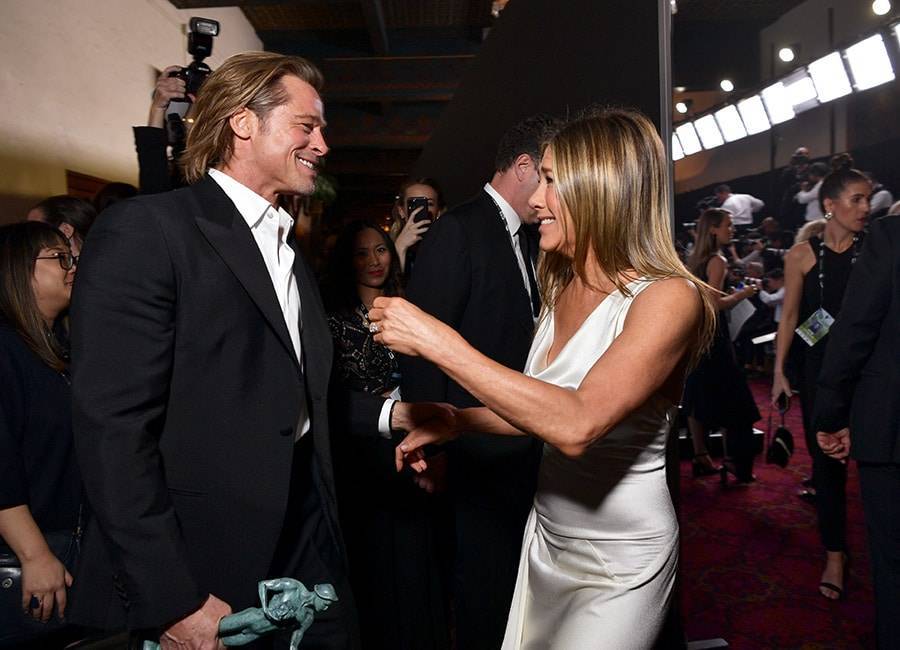 Every photo from Brad Pitt and Jennifer Aniston’s adorable backstage SAG reunion - evoke.ie - Los Angeles - Hollywood