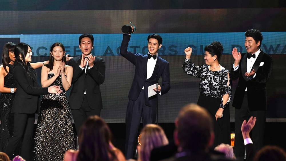 'Parasite' Makes History With Best Cast Win at SAG Awards - www.hollywoodreporter.com
