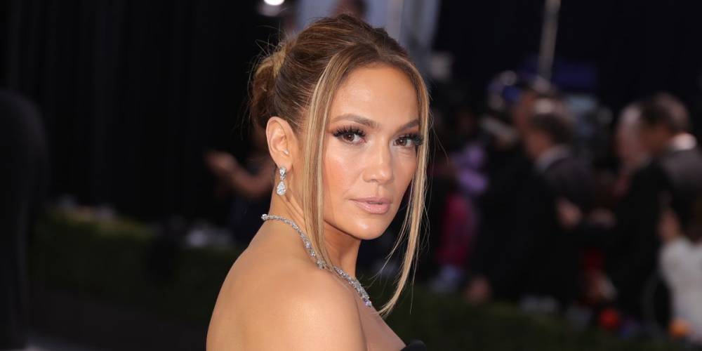 Um, Jennifer Lopez Casually Wore $9 Million Worth of Diamonds to the SAG Awards - www.cosmopolitan.com