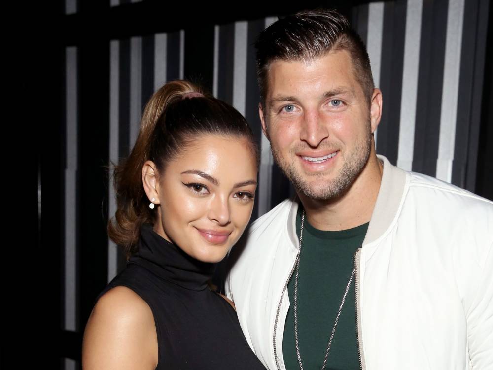 Tim Tebow - Tim Tebow marries beauty queen in South Africa - torontosun.com - South Africa - city Cape Town