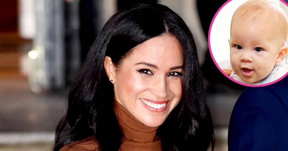 Meghan Markle Smiles While Walking Archie and Dogs as Prince Harry Flies Back to Canada - www.usmagazine.com - London - Canada