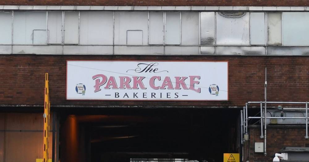 Fire breaks out at bakery in Oldham - police are involved in the investigation into the cause - www.manchestereveningnews.co.uk - Manchester - county Oldham