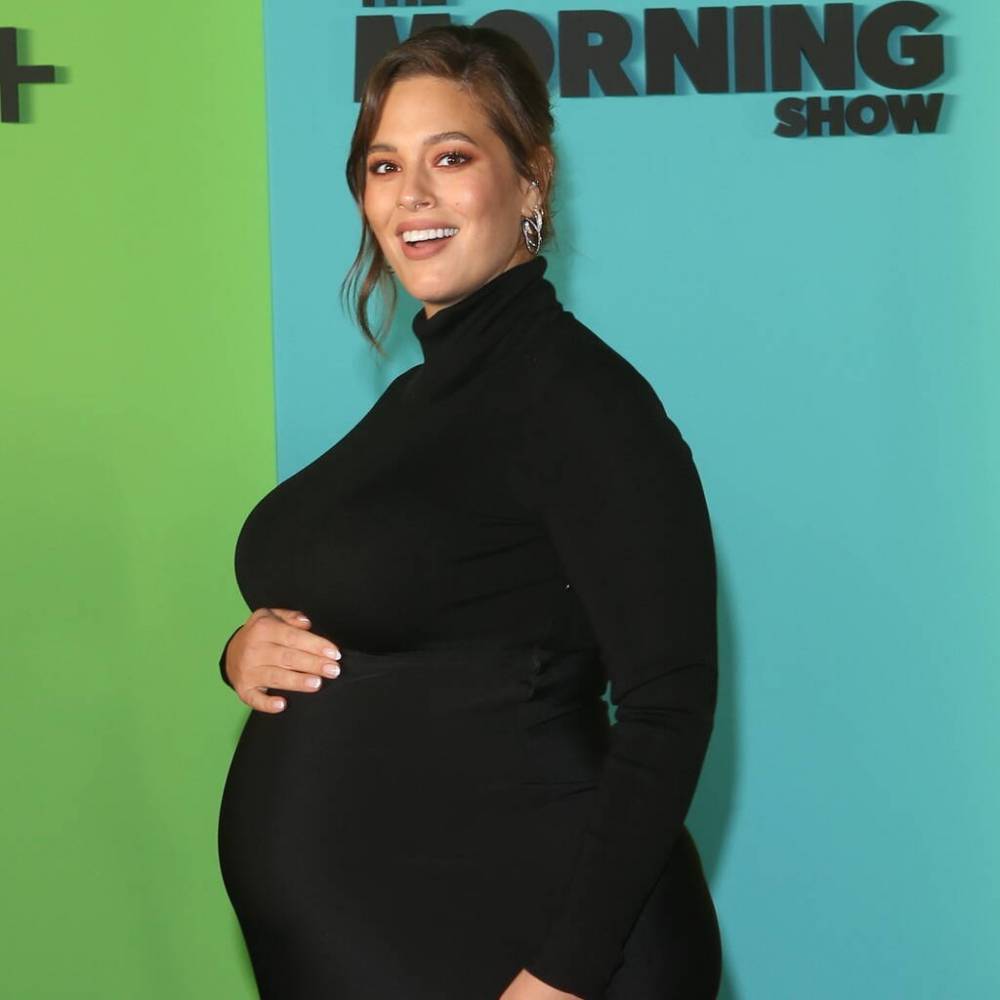 Ashley Graham gives birth to first child - www.peoplemagazine.co.za