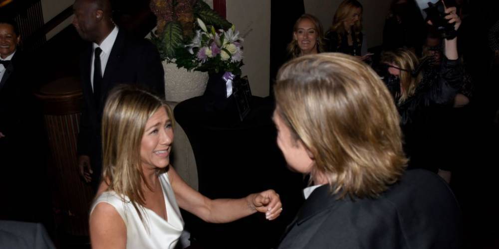 What Jennifer Aniston Had to Say About Brad Pitt Watching Her SAG Awards Speech Backstage - www.elle.com