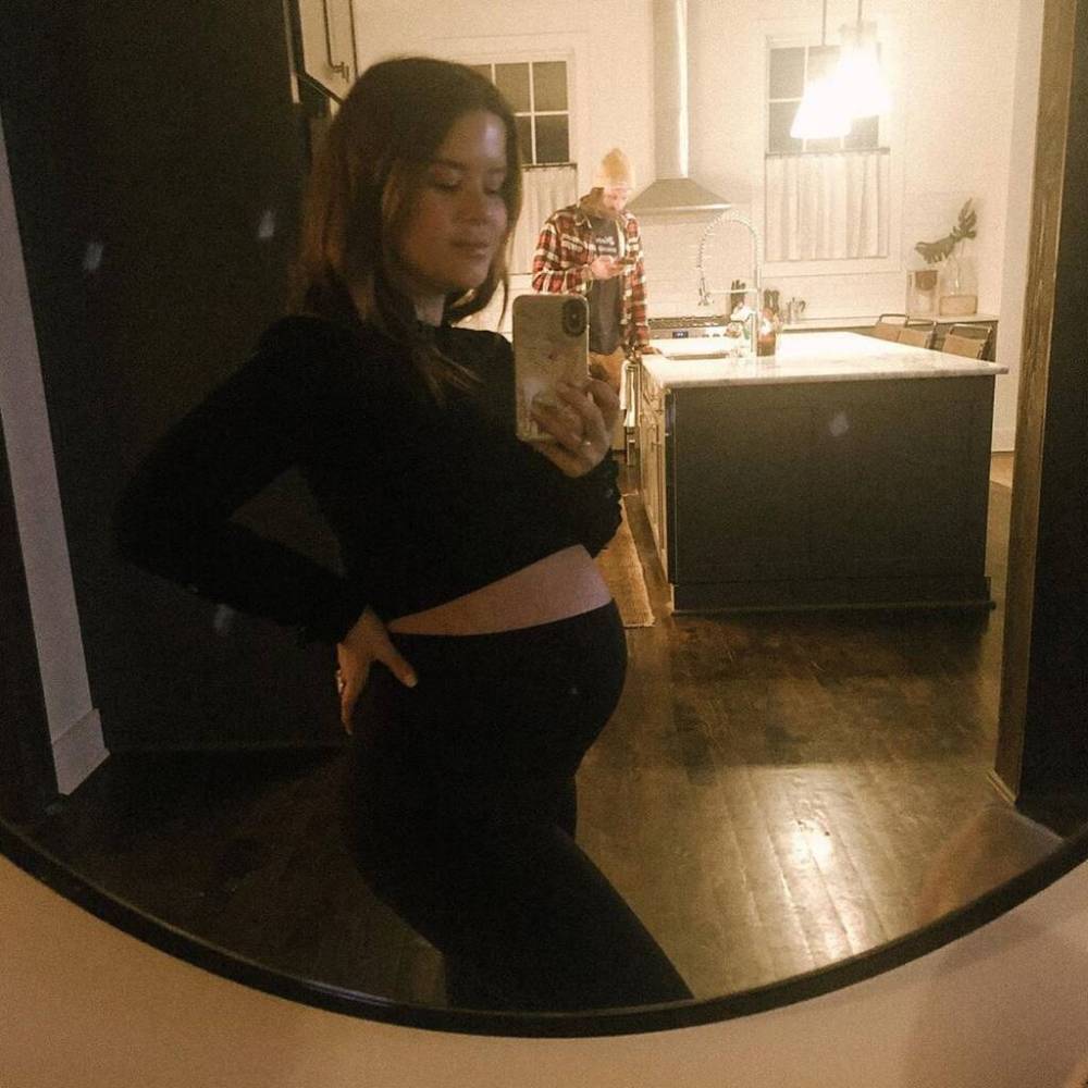 Maren Morris hits back at critics of baby bump snaps - www.peoplemagazine.co.za