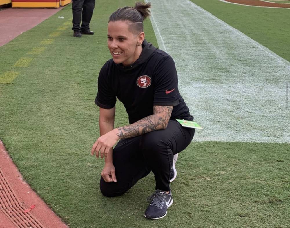 Katie Sowers to Make History as First Openly LGBTQ Coach at Super Bowl - thegavoice.com - San Francisco - state Kansas - Michigan