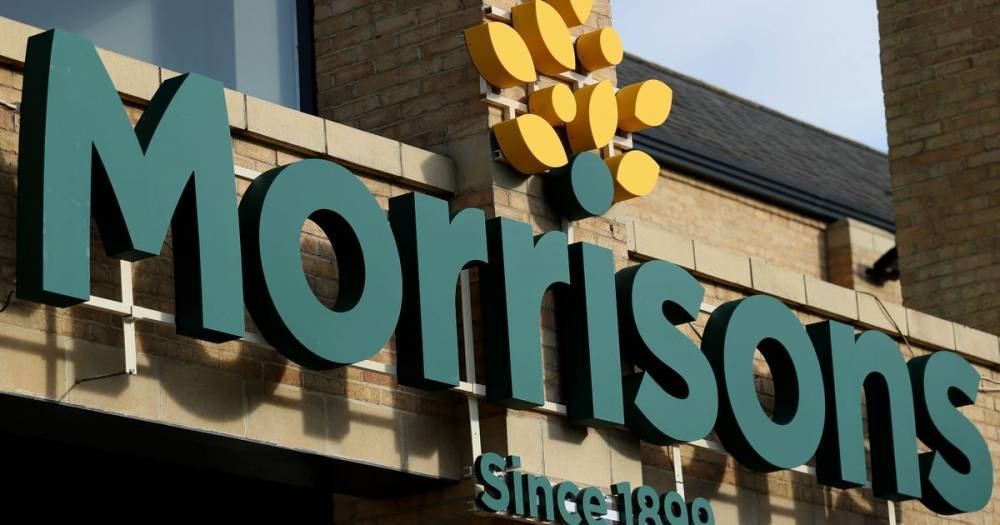 Morrisons to axe 3,000 managerial jobs to make way for shop floor positions - www.manchestereveningnews.co.uk - Britain