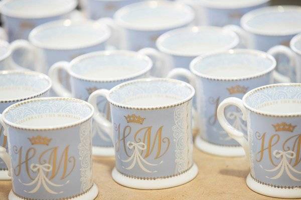 Harry and Meghan wedding souvenirs no longer available on Royal Collection site - www.breakingnews.ie