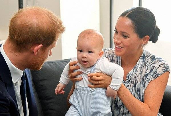 Harry ‘desperate for Archie to have childhood free of pomp and royalty’ - www.breakingnews.ie - Canada