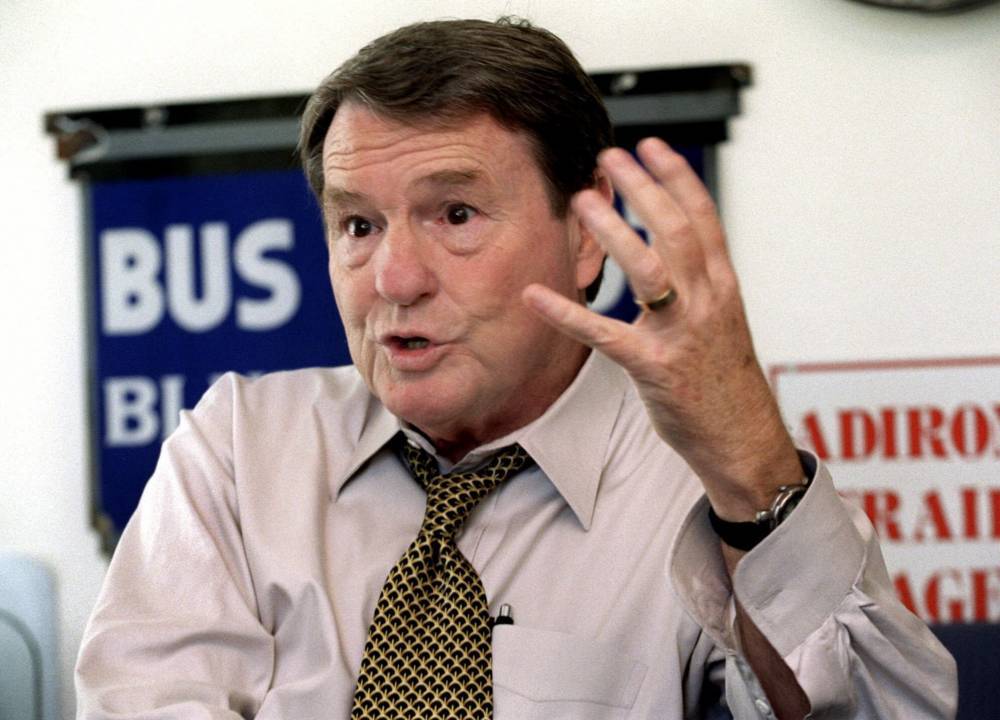 Jim Lehrer Dies: Broadcast Journalism Giant Who Anchored PBS Newscasts For Decades Was 85 - deadline.com - New York - Virginia - county Arlington
