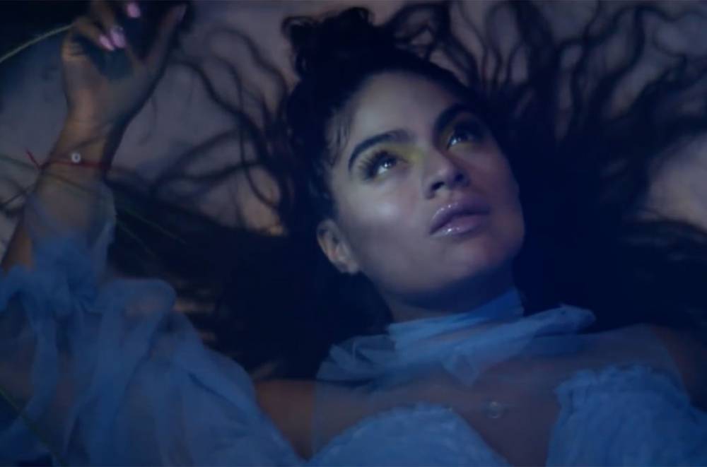 Jessie Reyez Finds 'Love In The Dark' in Sparkling New Video: Watch - www.billboard.com - county Love