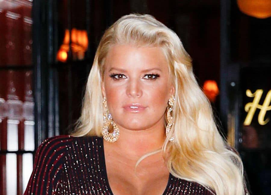 Jessica Simpson ‘hit rock bottom’ after struggling with alcohol addiction - evoke.ie