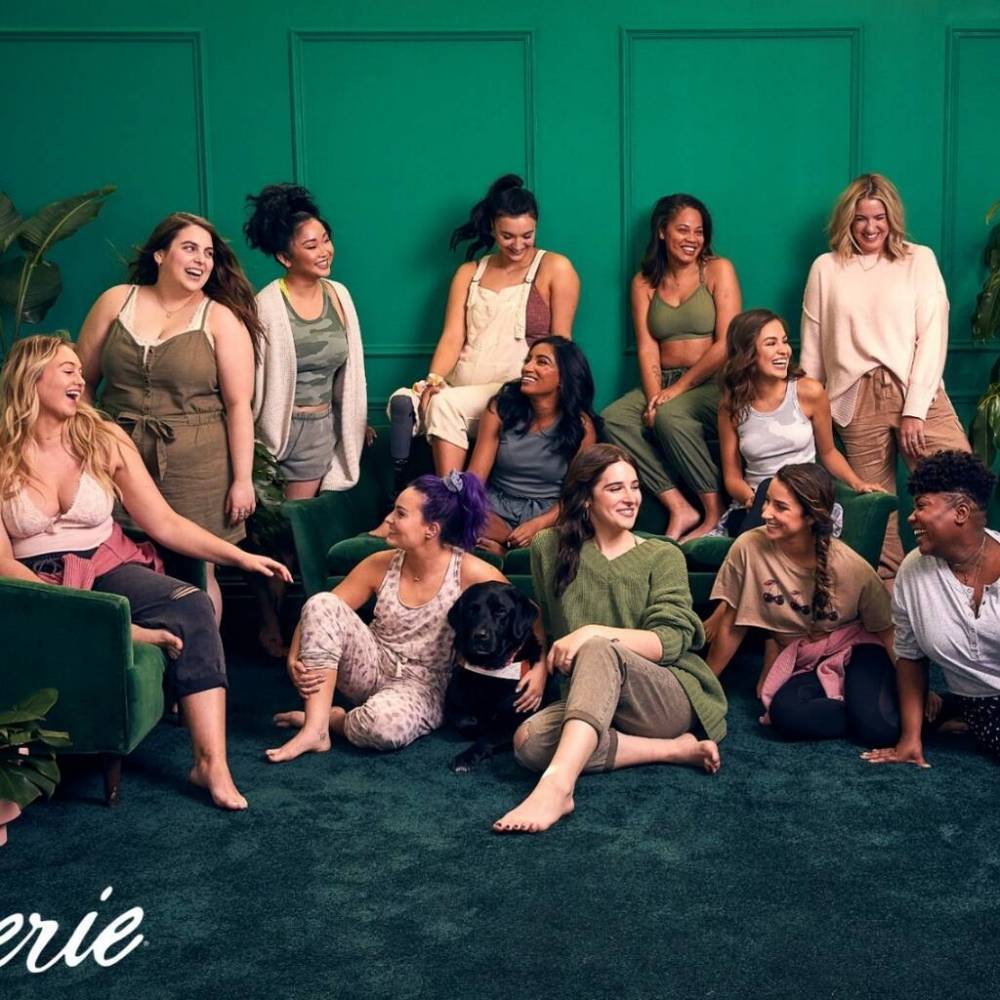 Beanie Feldstein and Lana Condor fronting Aerie campaign - www.peoplemagazine.co.za
