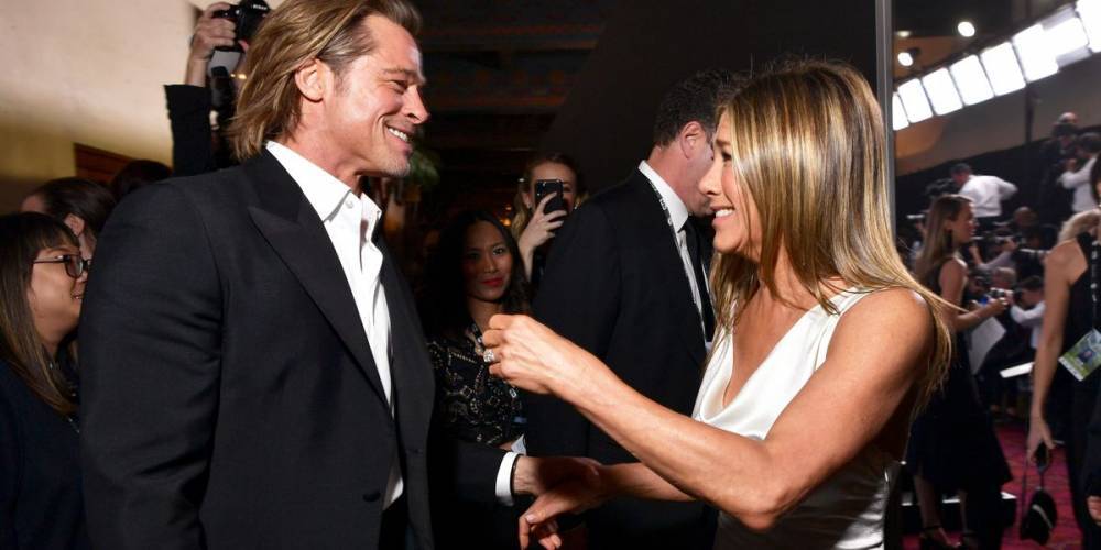 What Really Happened Between Jennifer Aniston and Brad Pitt at the SAG Awards - www.elle.com