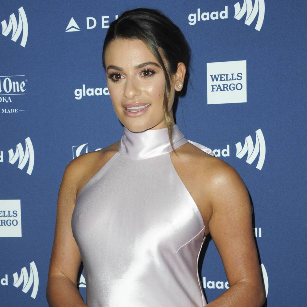 Lea Michele challenging herself to use only natural beauty products - www.peoplemagazine.co.za