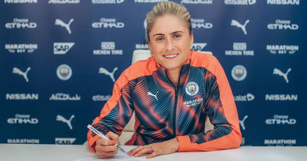 Man City Women captain Steph Houghton signs new contract - www.manchestereveningnews.co.uk - Manchester