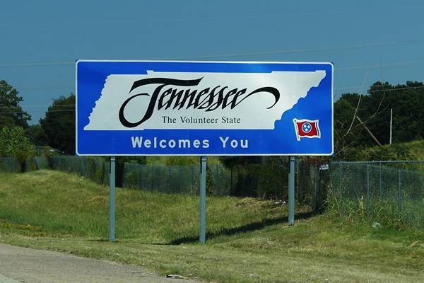 Tenn. governor signs anti-LGBTQ adoption bill into law - www.losangelesblade.com - Tennessee