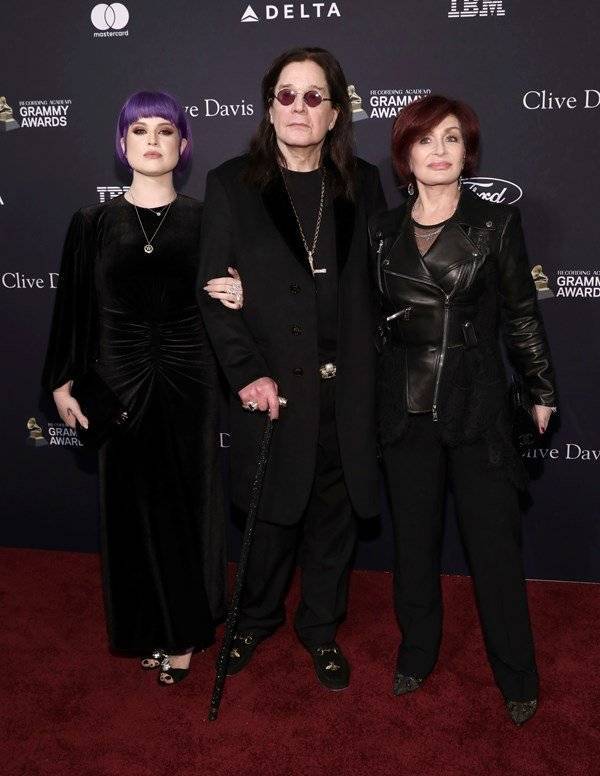 Ozzy Osbourne steps out at pre-Grammy gala after revealing he has Parkinson’s - www.breakingnews.ie - Los Angeles