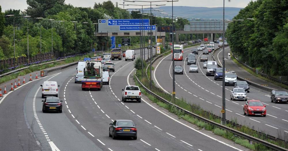 Traffic stopped on the M60 after crash between two lorries and a car - www.manchestereveningnews.co.uk