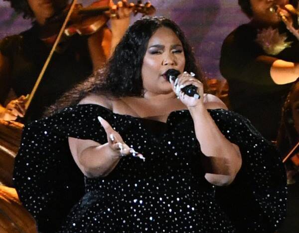 Lizzo Opened the Grammys With an Appearance From Sasha Flute &amp; a Promise That "Tonight Is For Kobe" - www.eonline.com - Los Angeles