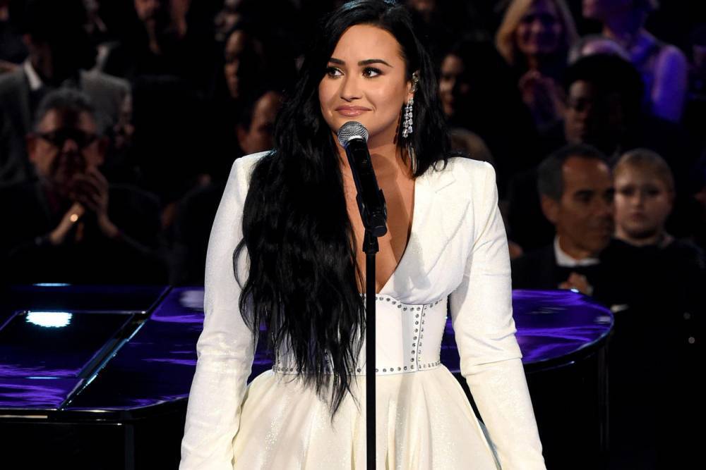 Demi Lovato Got a Standing Ovation for Her Showstopping Grammys Performance - www.tvguide.com